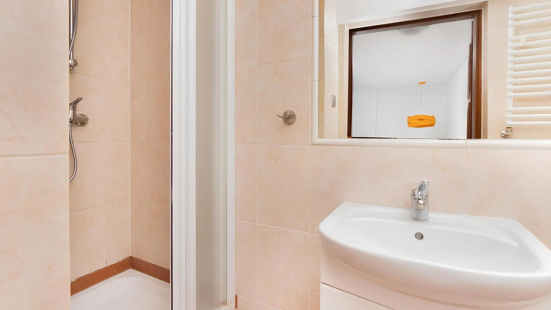 Flatbook - Old Town Apartments Ogarna Γκντανσκ 0*,  Πολωνία